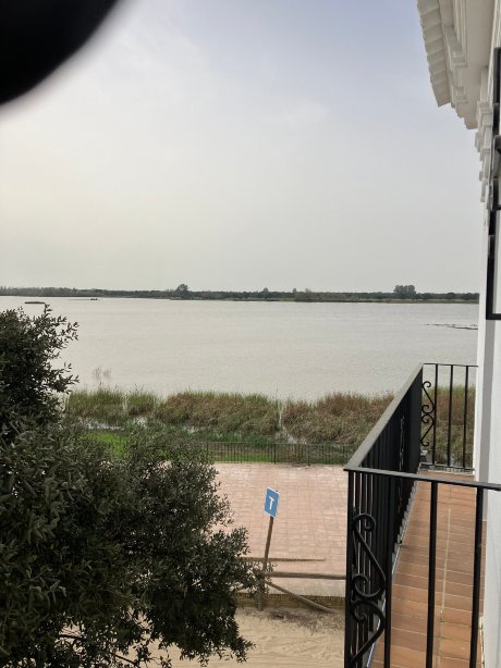 罗希奥托鲁诺酒店-官方