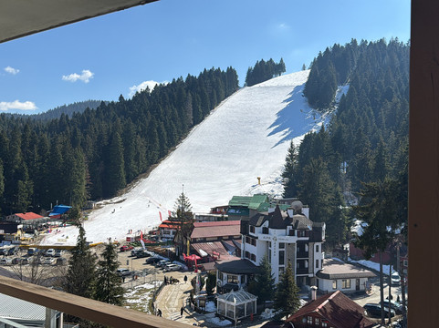 博罗韦茨里拉酒店主图