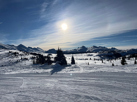 阳光村-班夫国家公园必去景点
