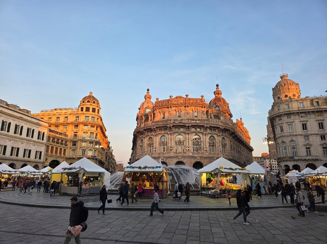 Piazza Raffaele De Ferrari-热那亚必去景点
