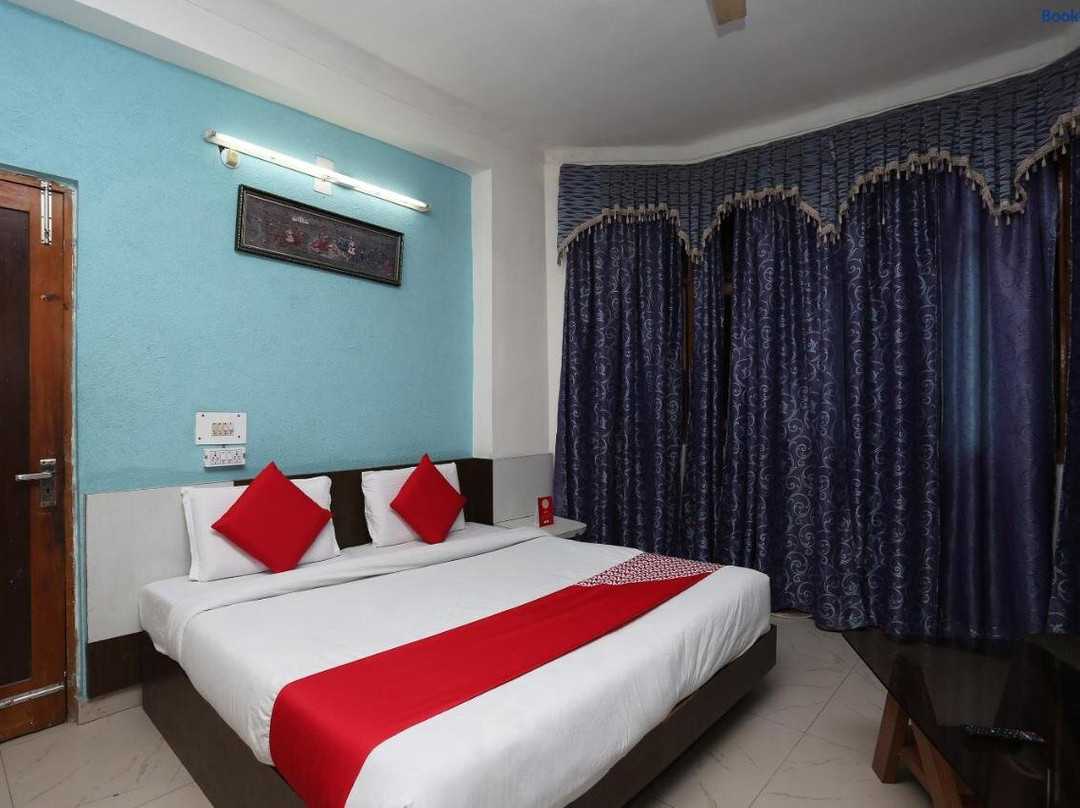 OYO Flagship Great India Hotel