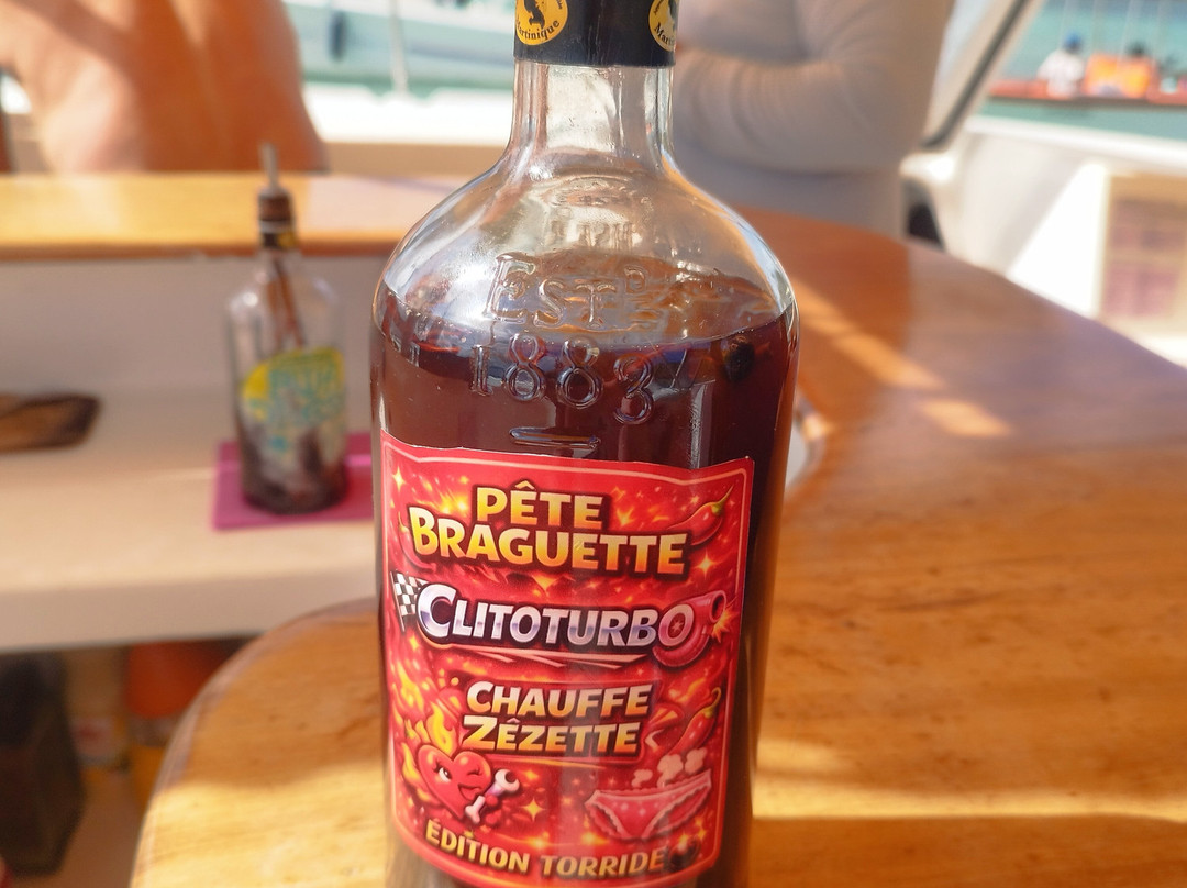 Catamaran Bwa Drese-Le Robert必去景点