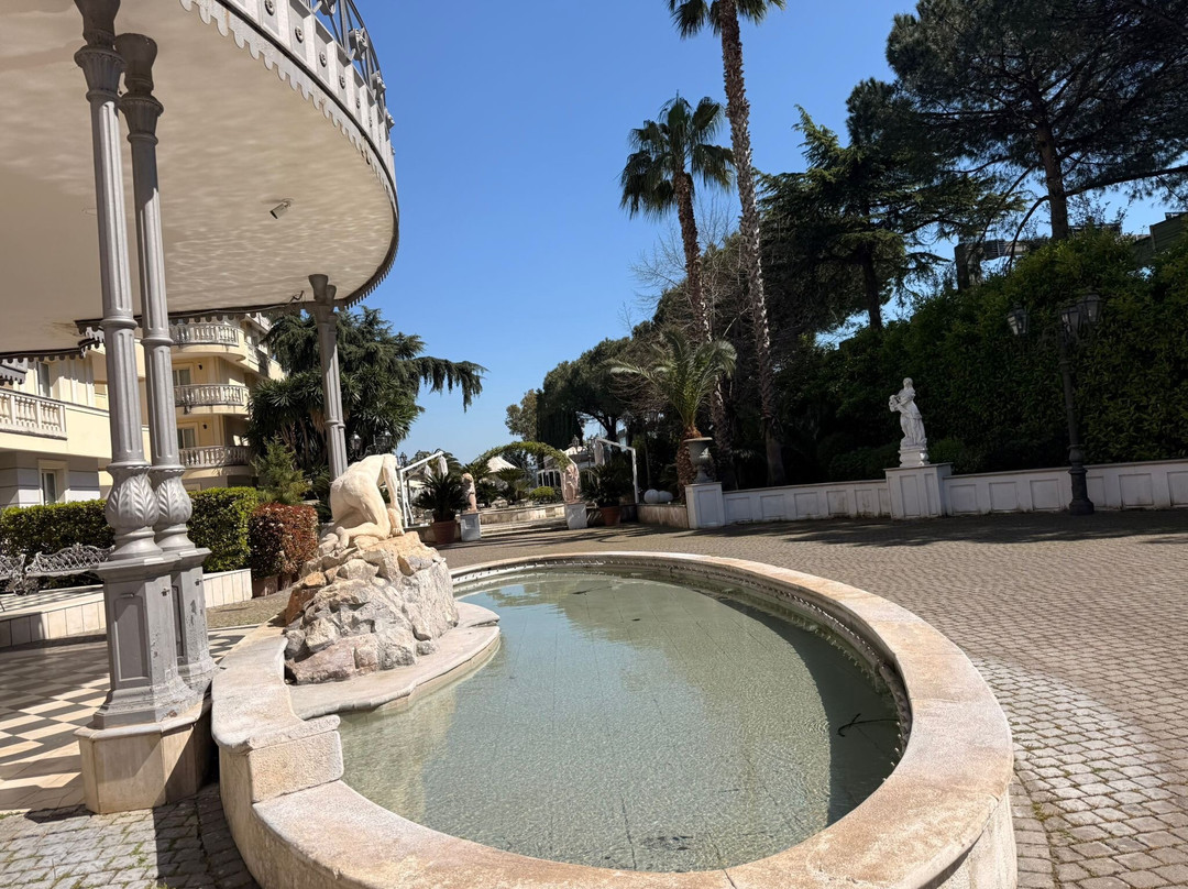 凡维特里大酒店主图