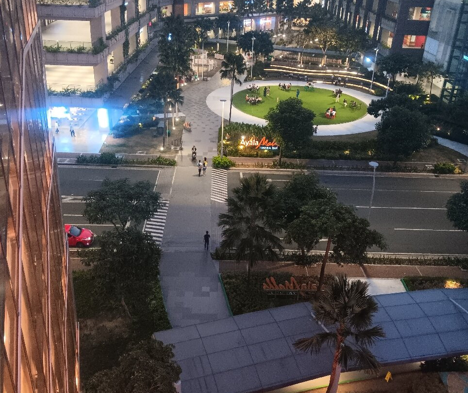 Ayala Malls Manila Bay-帕拉纳克市必去景点