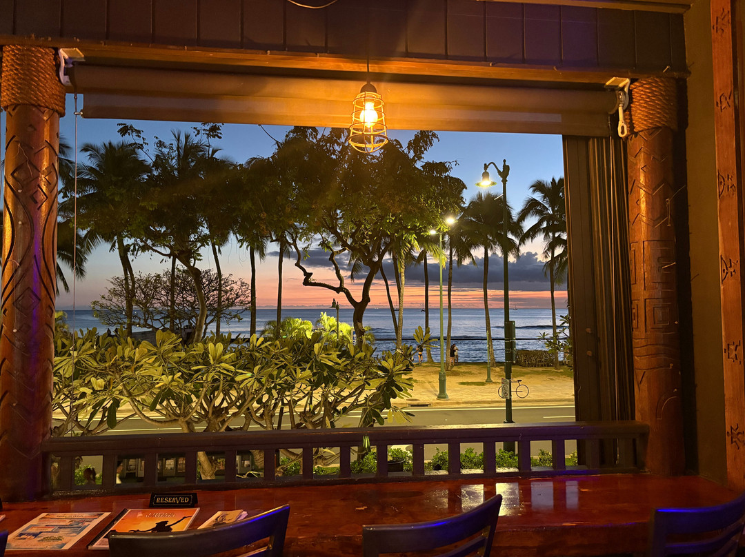 Lulu's Waikiki Restaurant