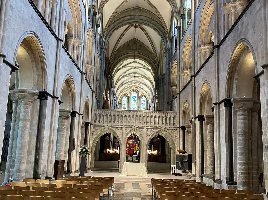 Chichester Cathedral-奇切斯特必去景点