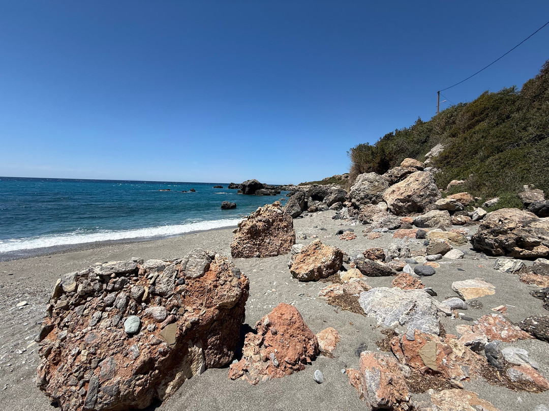 Ligres Beach-Agia Paraskevi必去景点