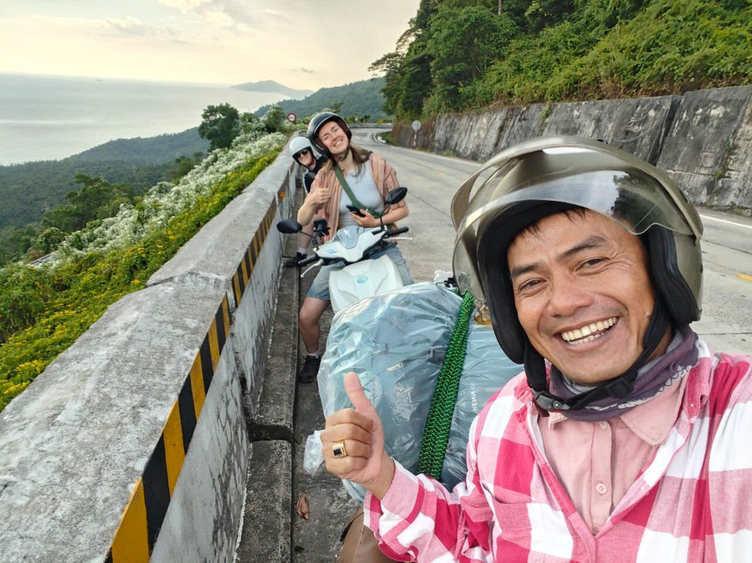 Hai Van Pass Riders-顺化必去景点
