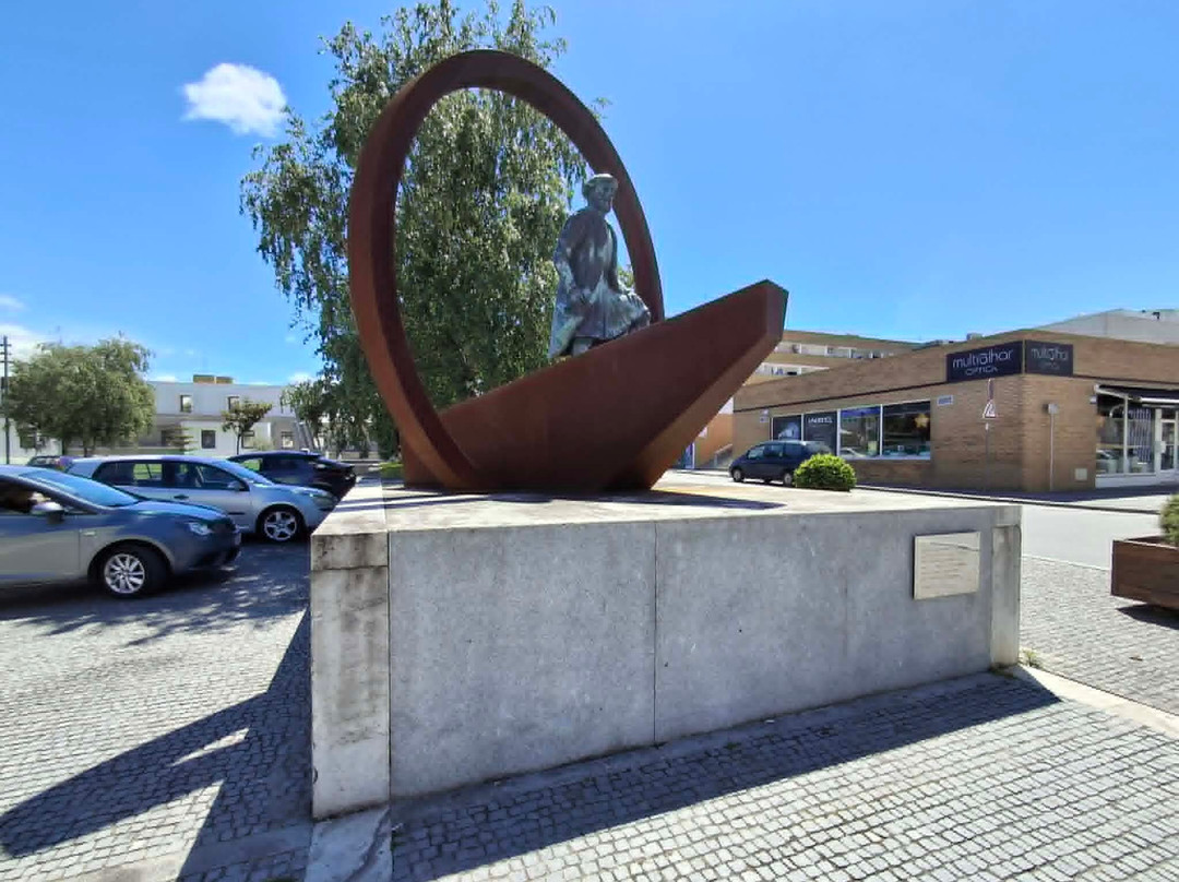 Monumento A Fernão De Magalhães-Ponte da Barca必去景点