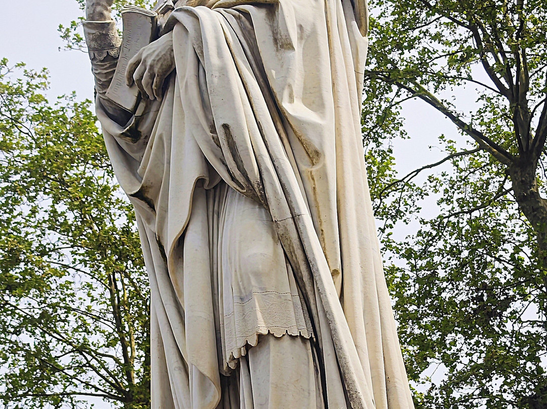 Statue de Richelieu-Richelieu必去景点