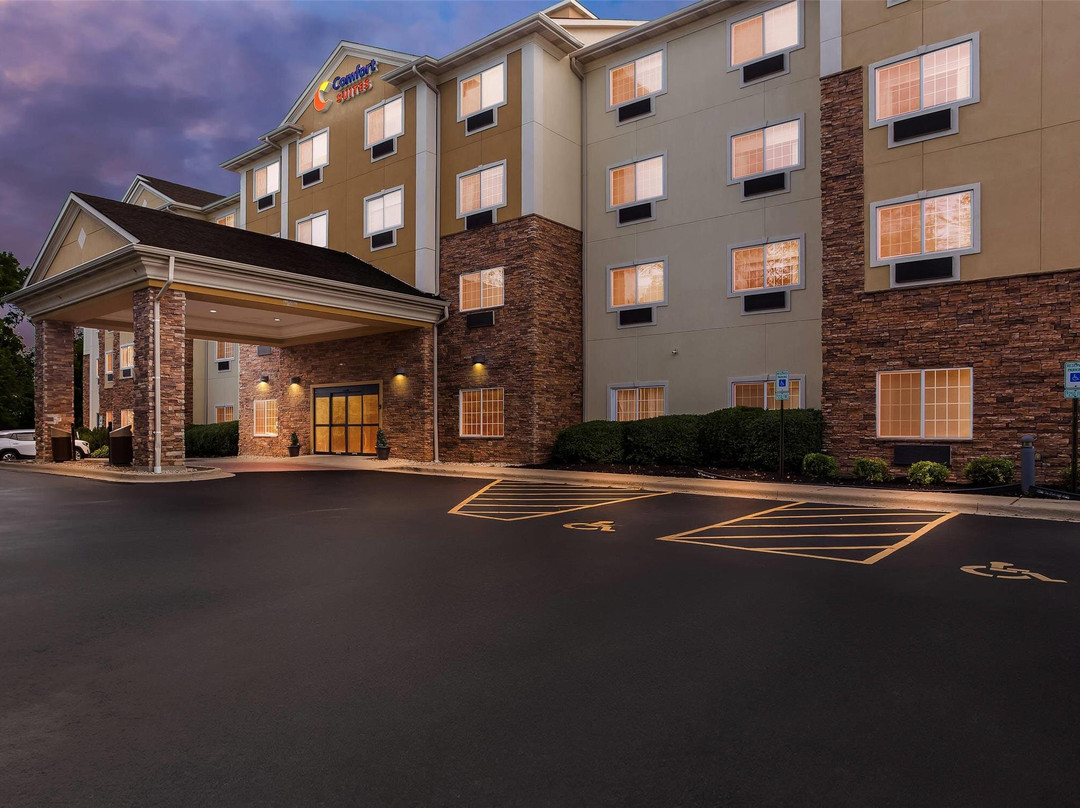 Hainesville酒店住宿-Comfort Suites Libertyville North