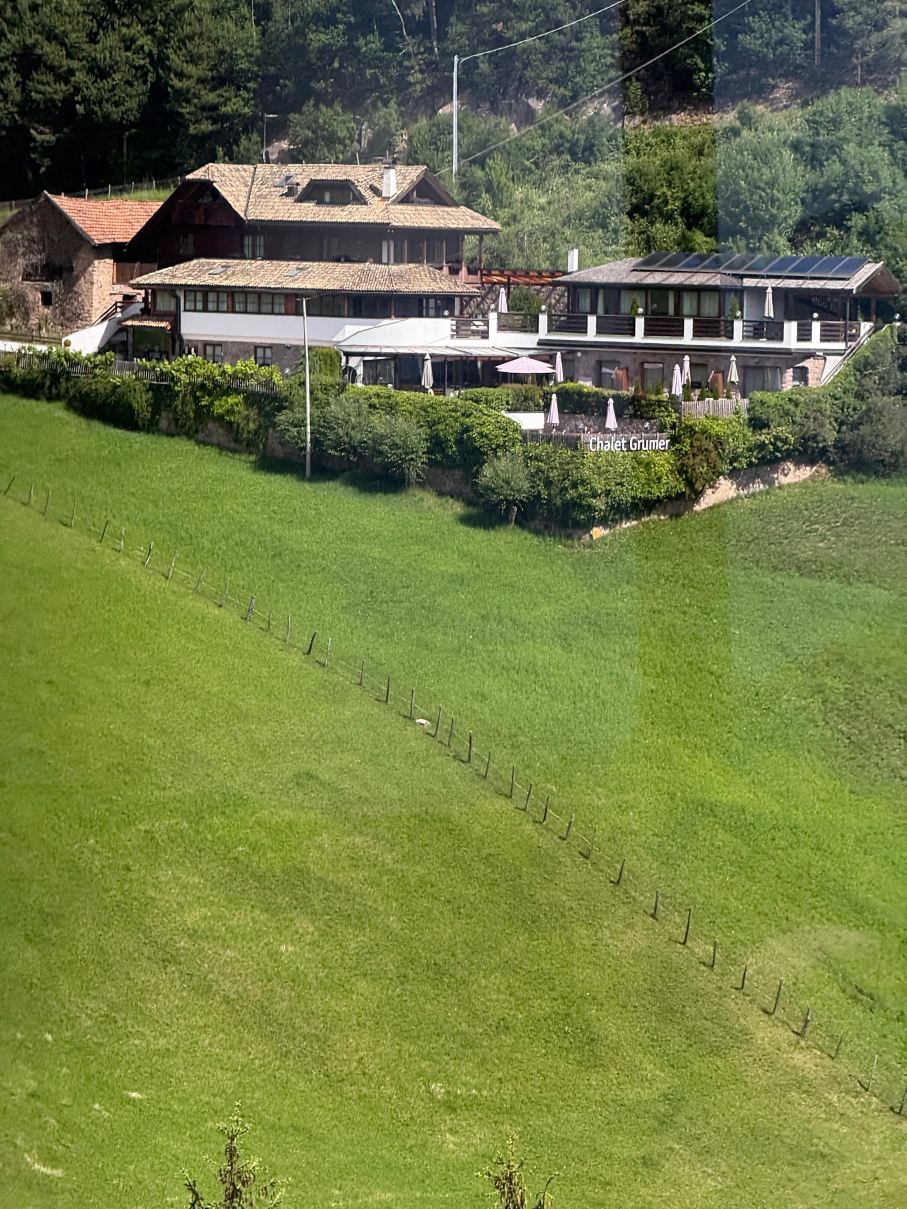 格鲁玛小木屋Spa酒店-旅行者