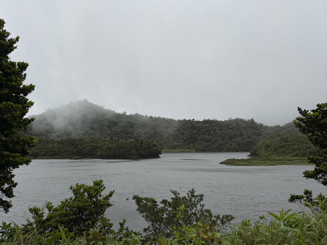 Freshwater Lake-Morne Trois Pitons National Park必去景点