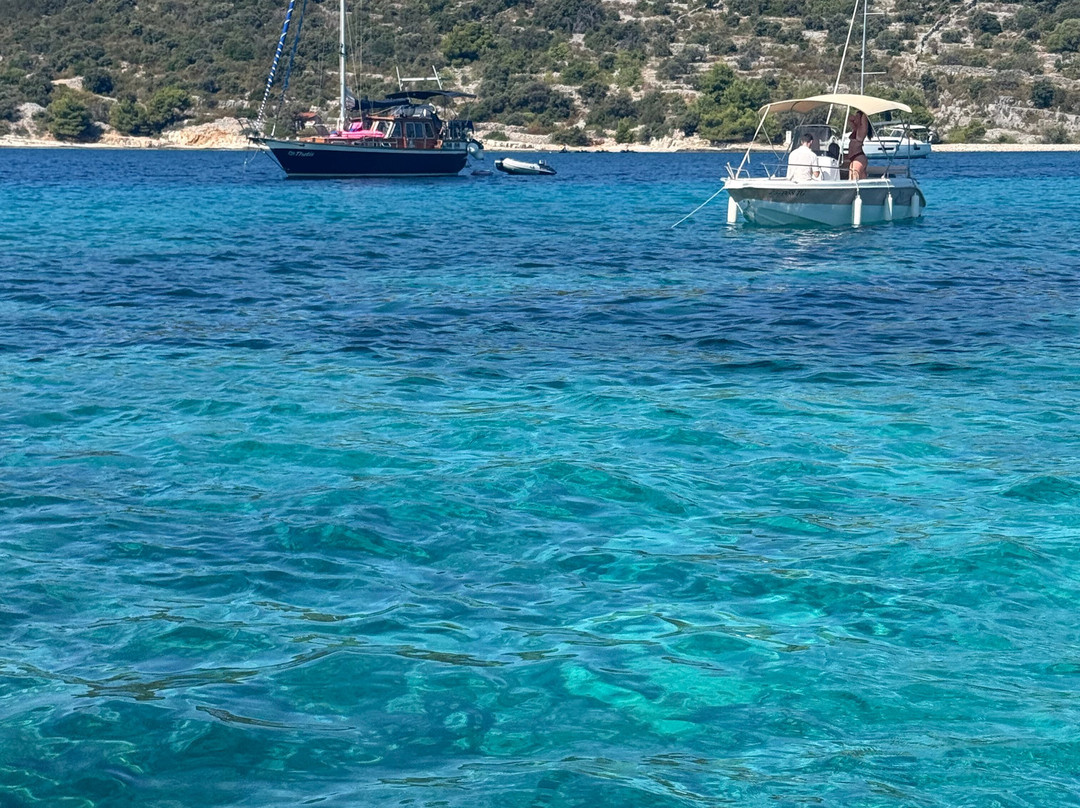 Kaštela Boat Tours-Kastel Kambelovac必去景点