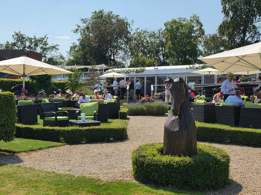Newmarket Racecourses-纽马克特必去景点