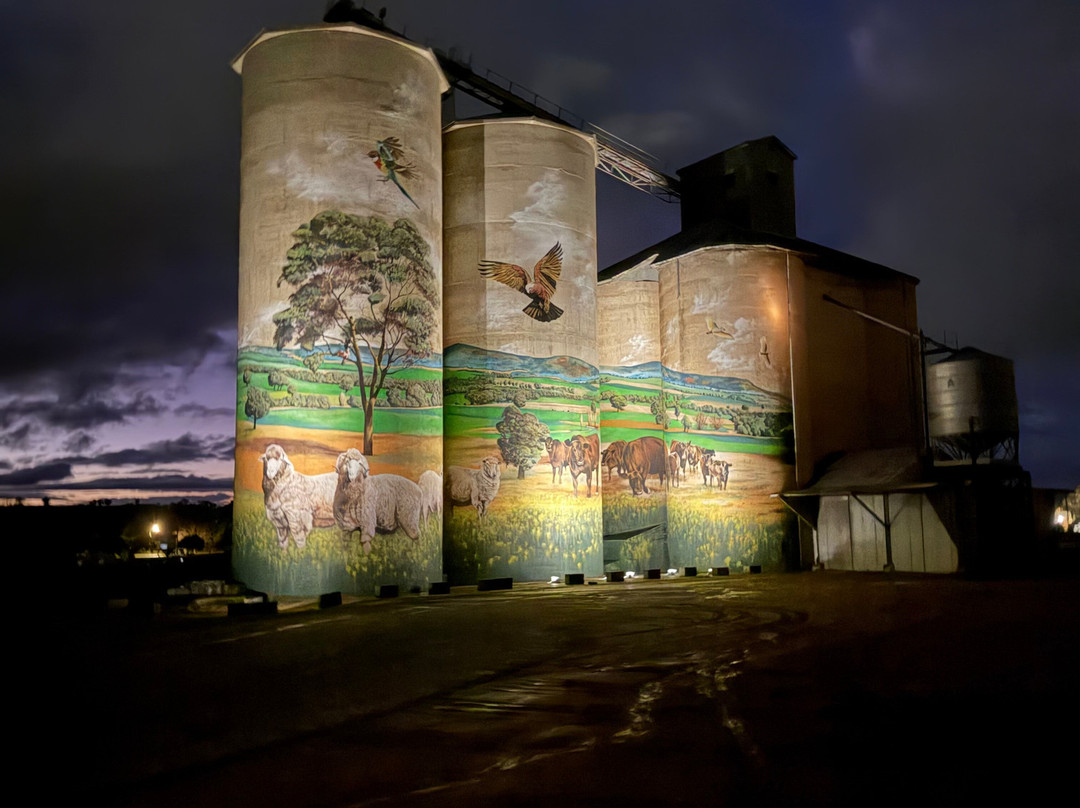 Grenfell Commodities Silos-Grenfell必去景点