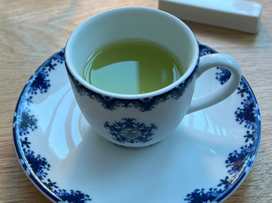 透明羽毛酒店 - Teritoria主图