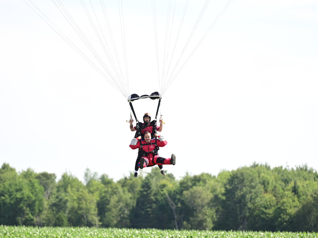 Parachute Victoriaville-Victoriaville必去景点