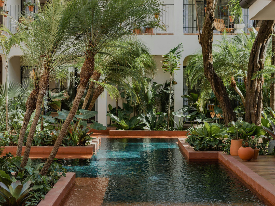 Sendero Hotel & Villas