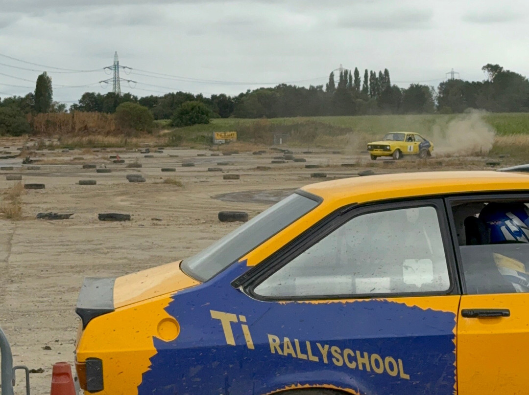 TI Rally Driving School-约克必去景点