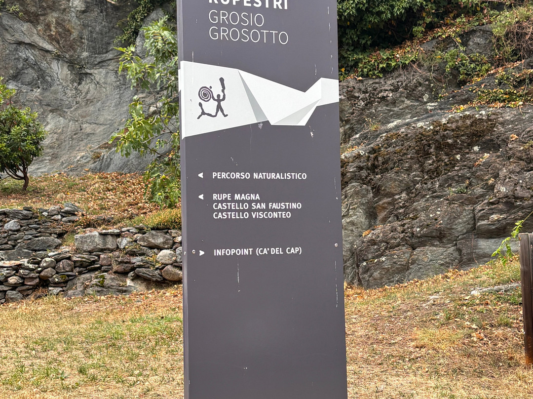 Parco Delle Incisioni Rupestri di Grosio e Grosotto-Grosio必去景点