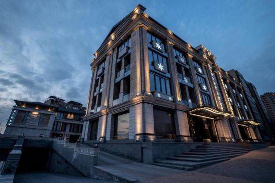 阿哈巴雅酒店-官方