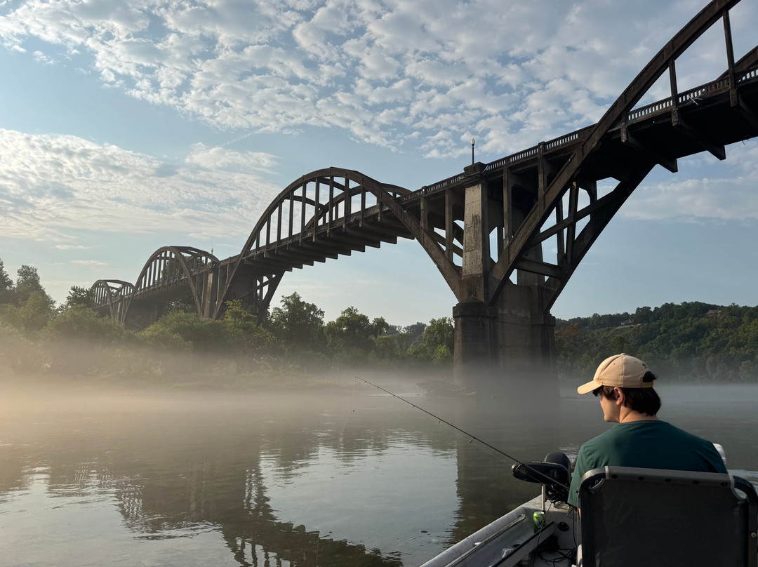 Cotter Trout Dock Guided Trout Fishing Tours-Cotter必去景点