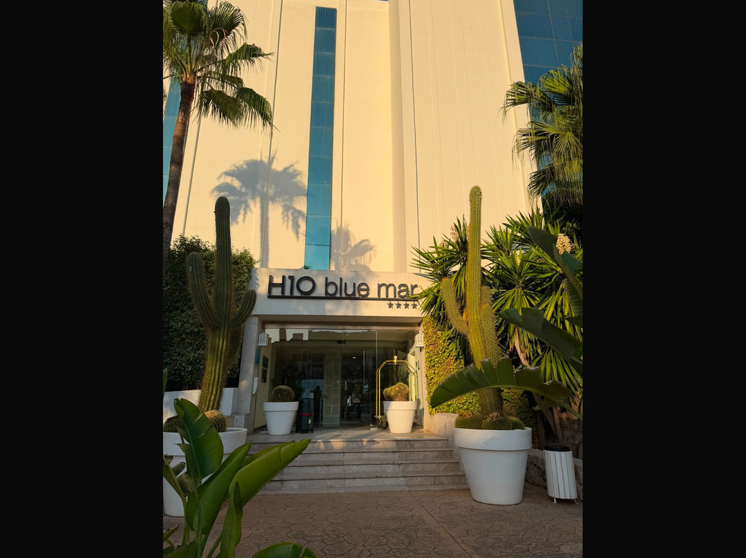 H10蓝玛精品酒店- 限成人主图