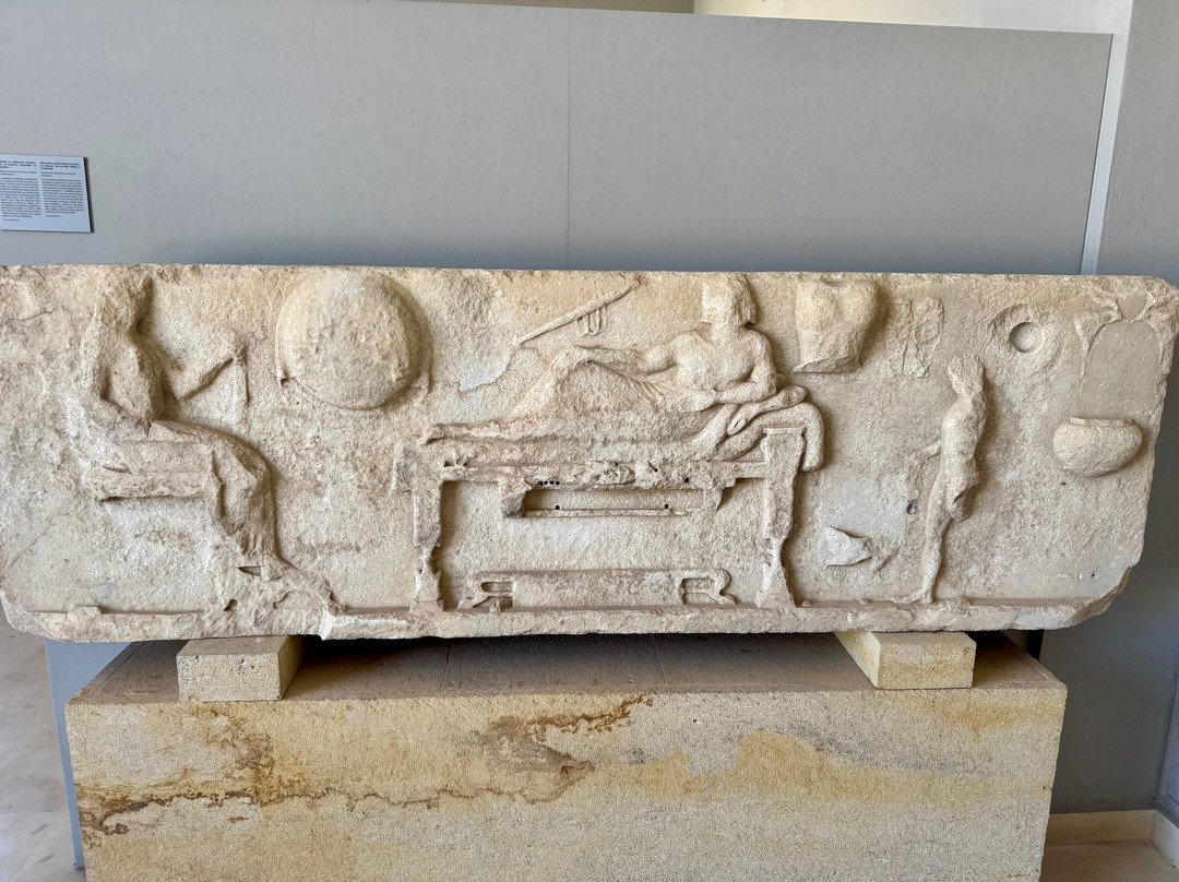 Archaeological Museum Parou-帕罗奇亚必去景点