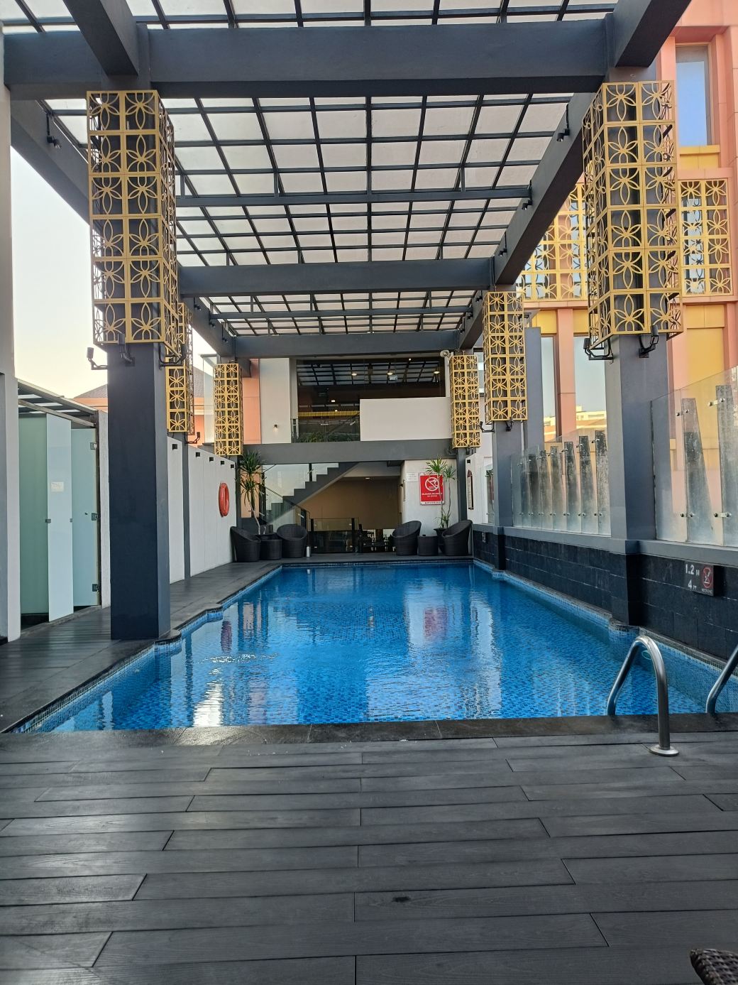 尚缇酒店-印尼藤特雷姆酒店管理公司-旅行者