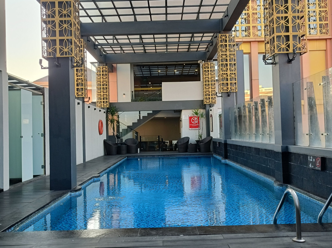 尚缇酒店-印尼藤特雷姆酒店管理公司主图