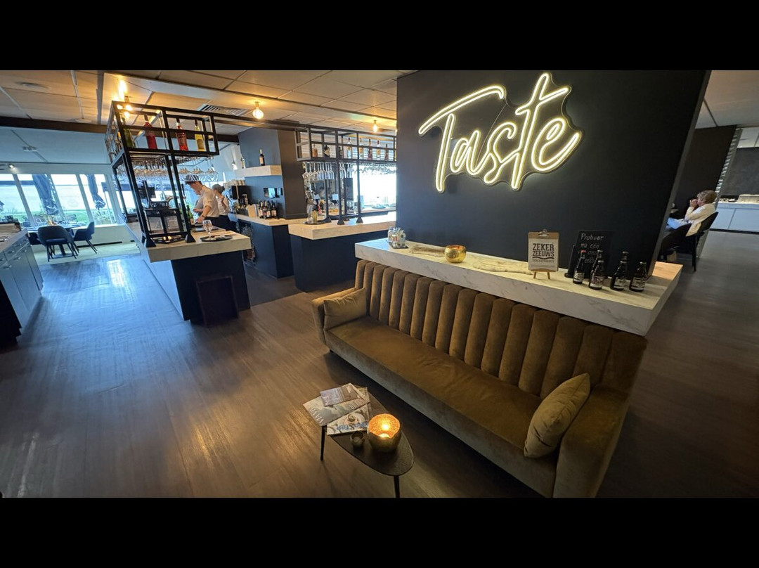 泰尔讷曾丘吉尔酒店主图