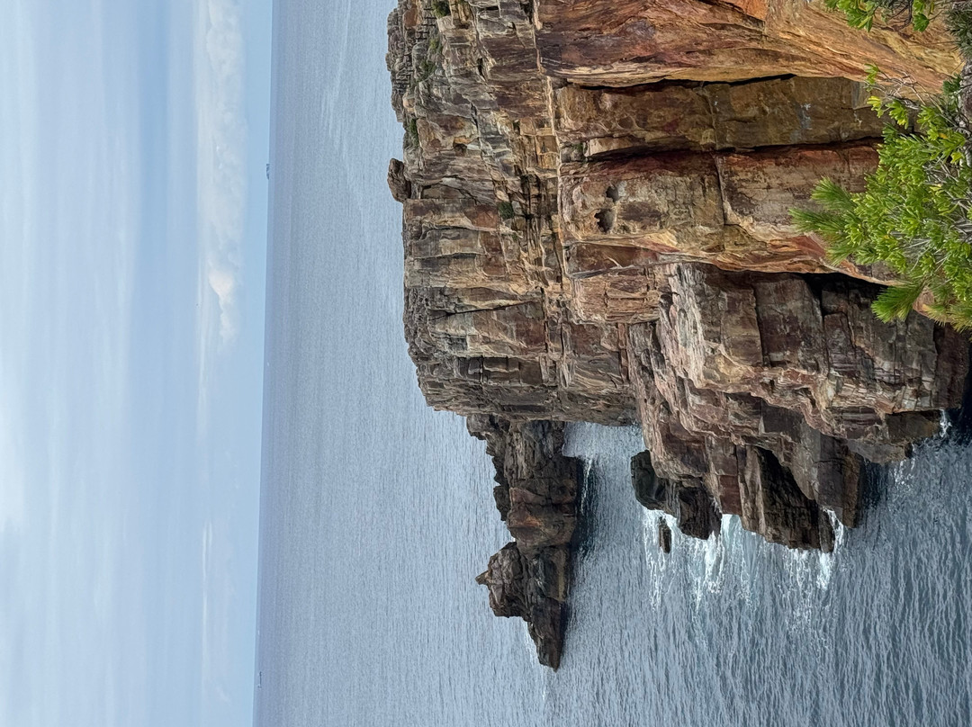 Sandambeki Rock Cliff-白滨町必去景点