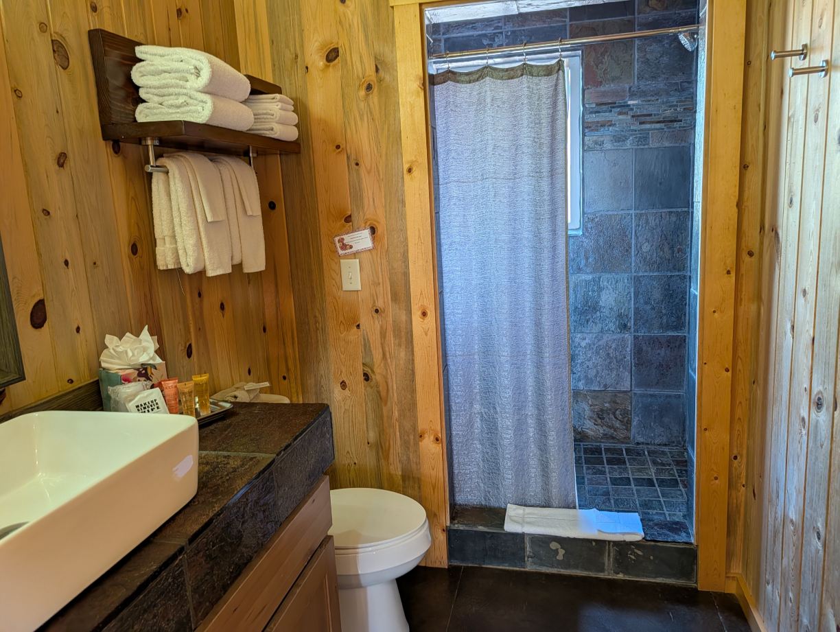 布拉夫花园小屋酒店-浴室