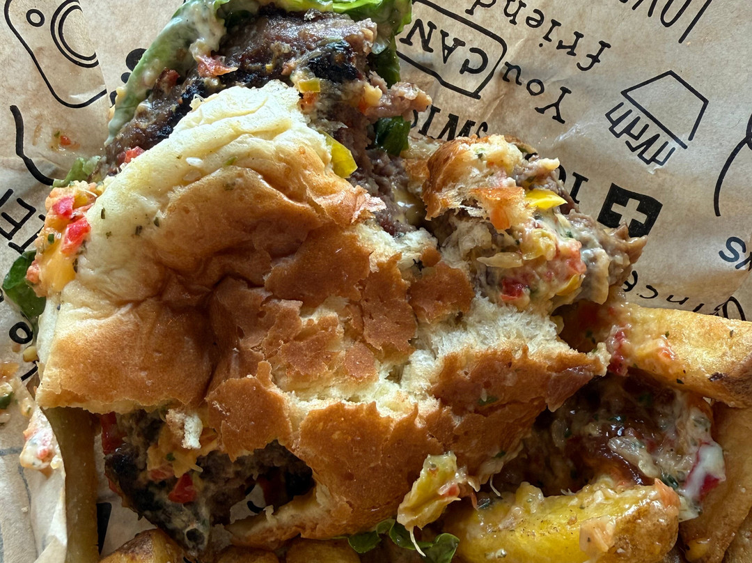 Holy Cow! Gourmet Burger Co. Etoy