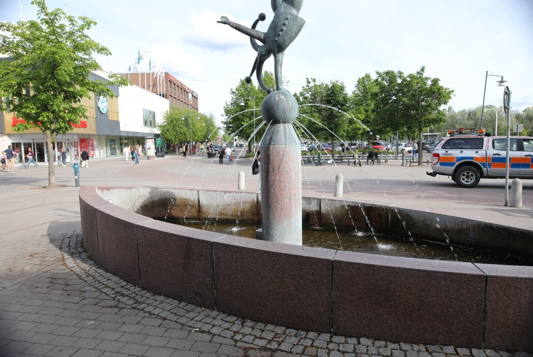 Sculpture de la fontaine Gycklaren-法伦必去景点