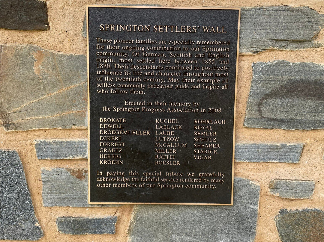 Springton Settler's Wall-Springton必去景点