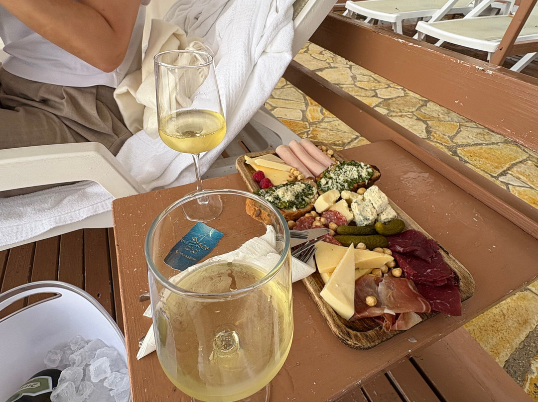 利罗酒店主图