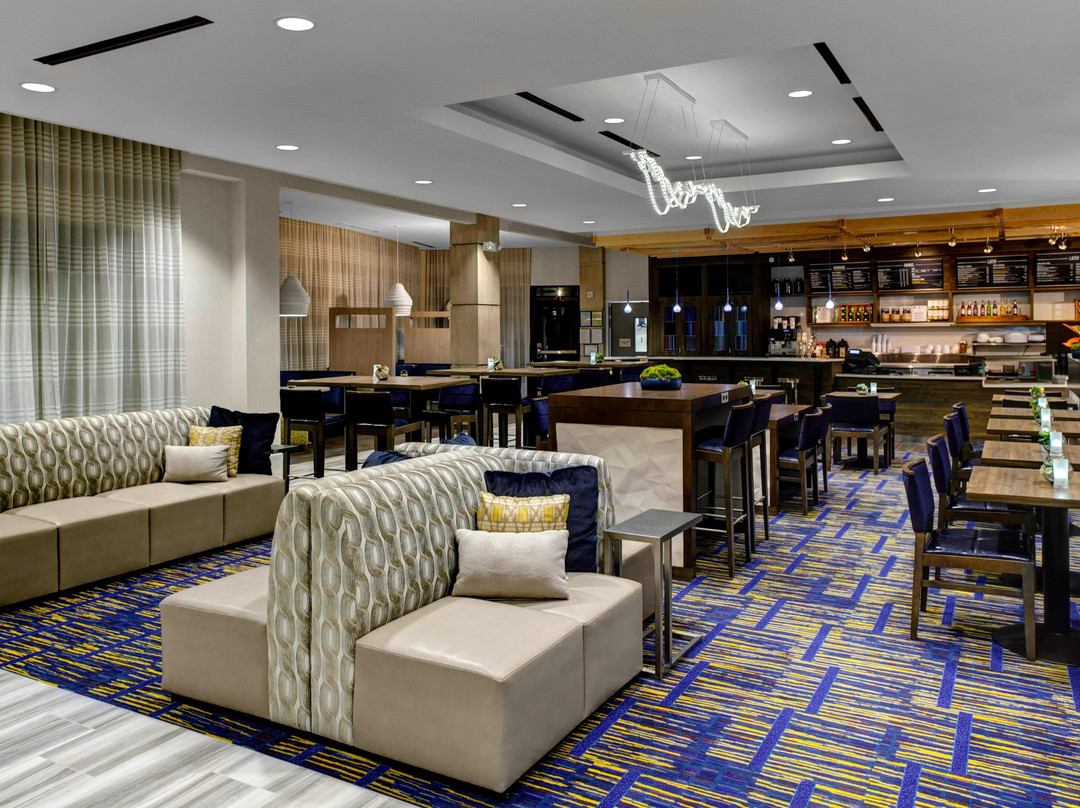 Courtyard by Marriott Carrollton主图