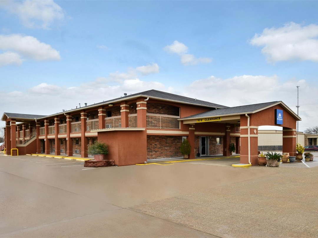 SureStay By Best Western Rockdale主图