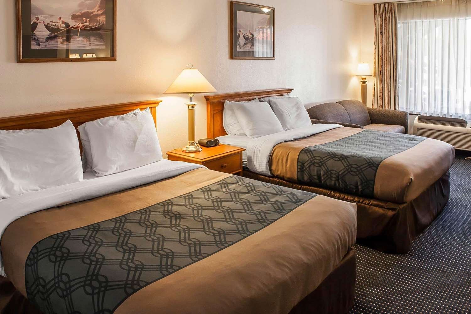 Econo Lodge Inn & Suites-官方