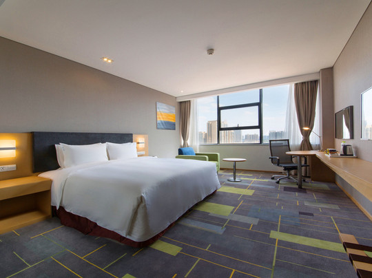 临空智选假日酒店主图