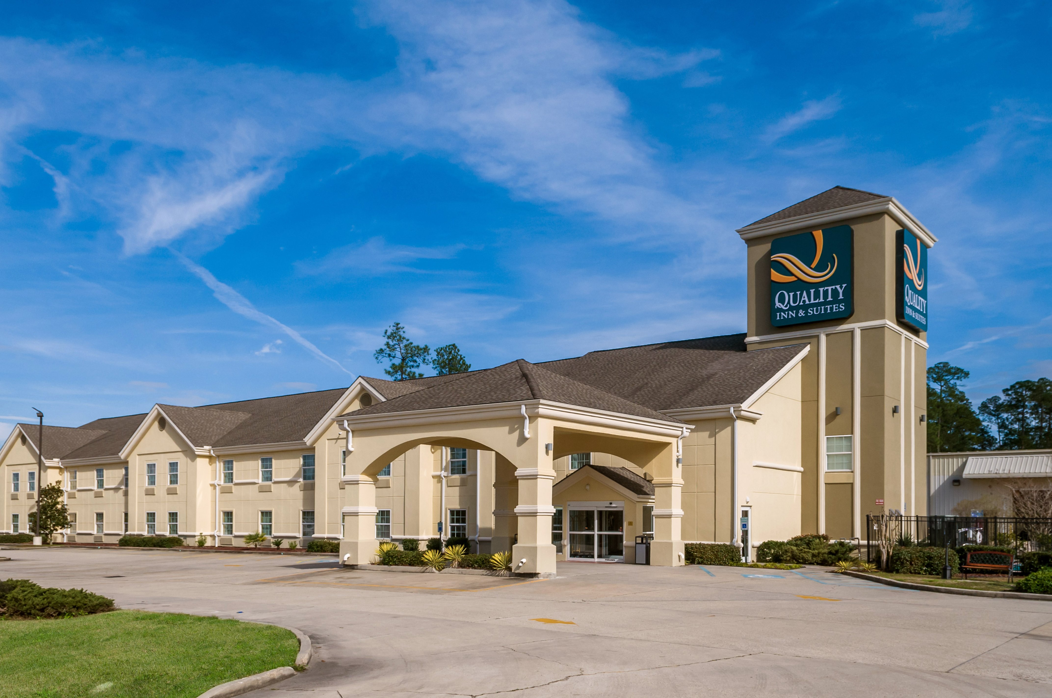 Quality Inn & Suites-官方