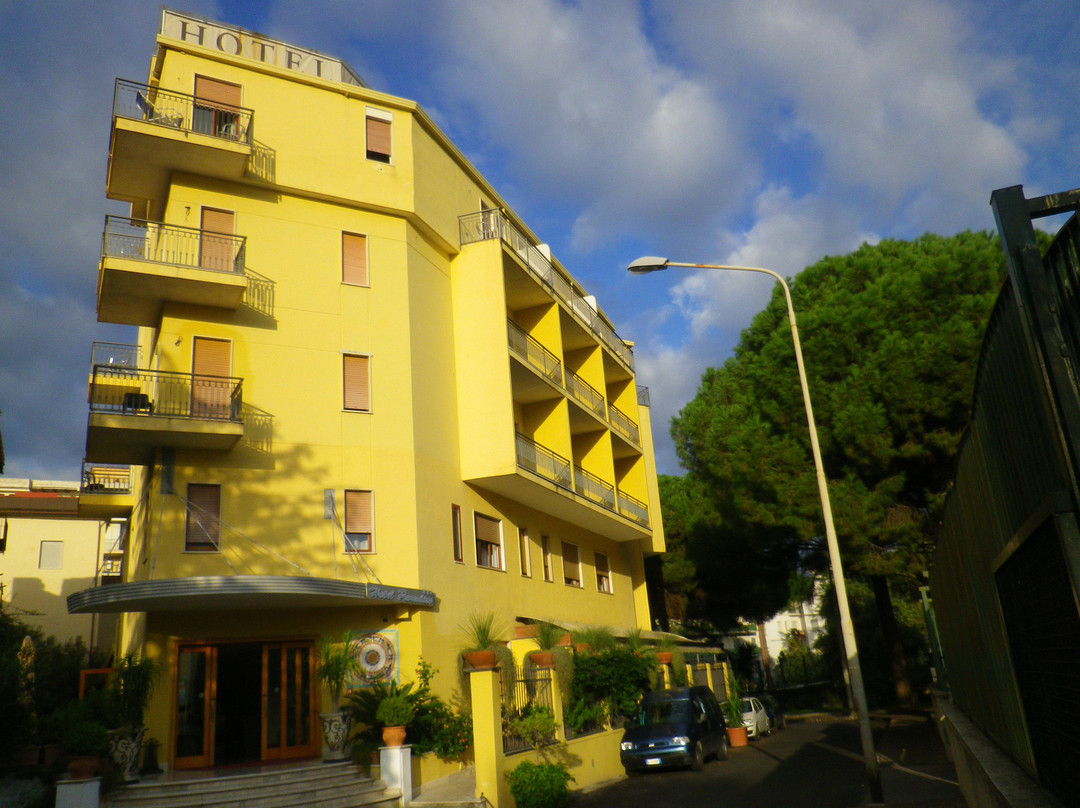 Hotel Paradiso