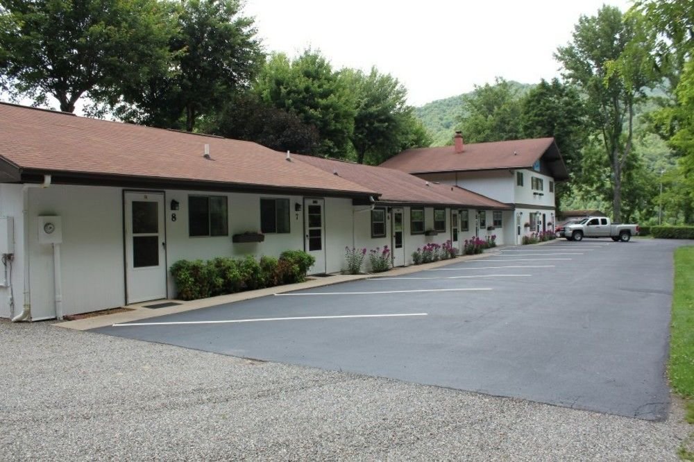 Chalet Motel & Apartments-官方