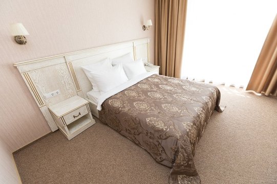 沃罗比为格力酒店-官方