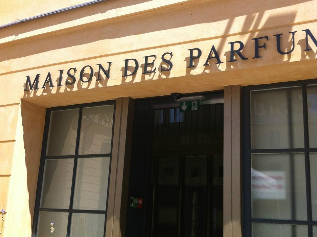 Cour et Jardin des Senteurs-凡尔赛必去景点