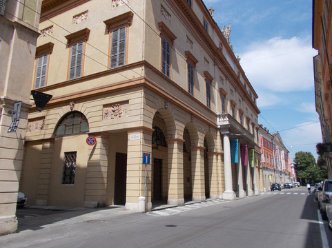 Corso Canalgrande-摩德纳必去景点