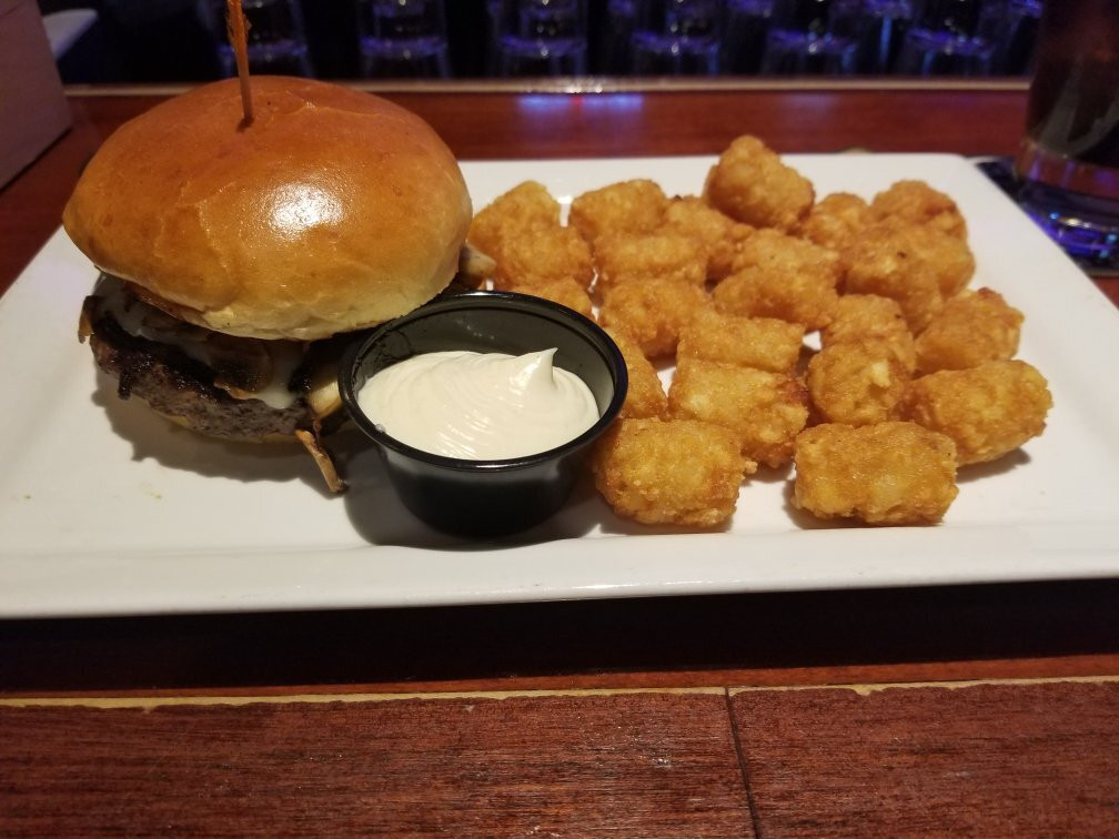 Holidays Pub and Grill