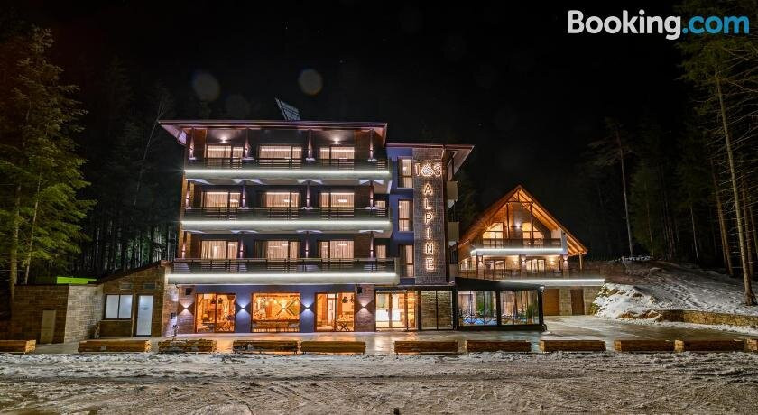 103 Alpine Hotel主图